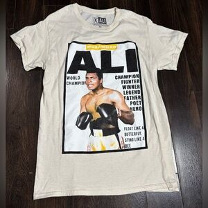 Muhammad Ali Tshirt Tee size Small unisex GUC